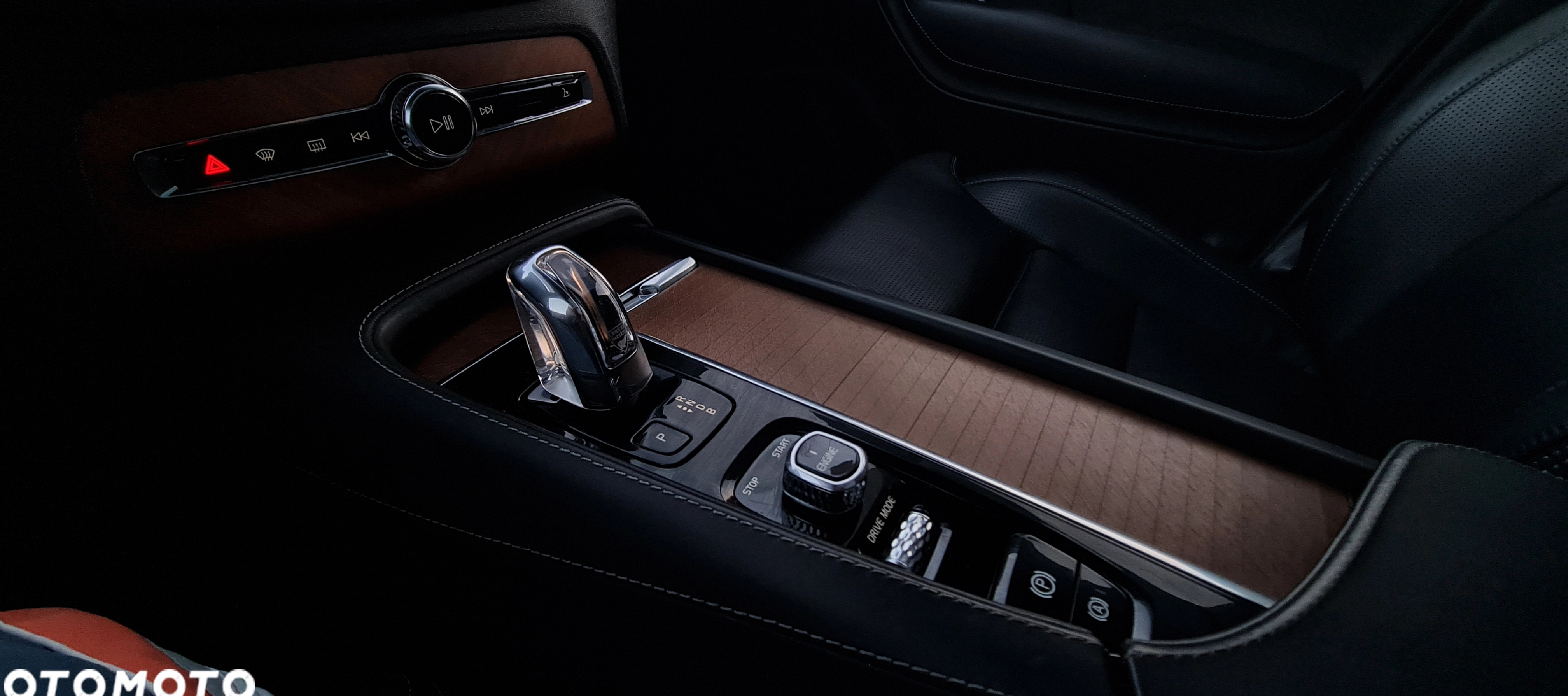 Volvo XC 90 cena 129900 przebieg: 204000, rok produkcji 2017 z Szczecinek małe 781